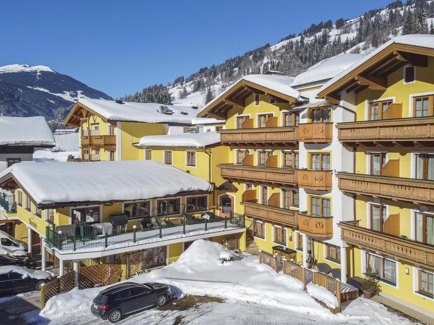 Hotel Oberwirt - Nahe An Saalbach Und Zell Am See, Viehhofen Sommercard Exterior foto