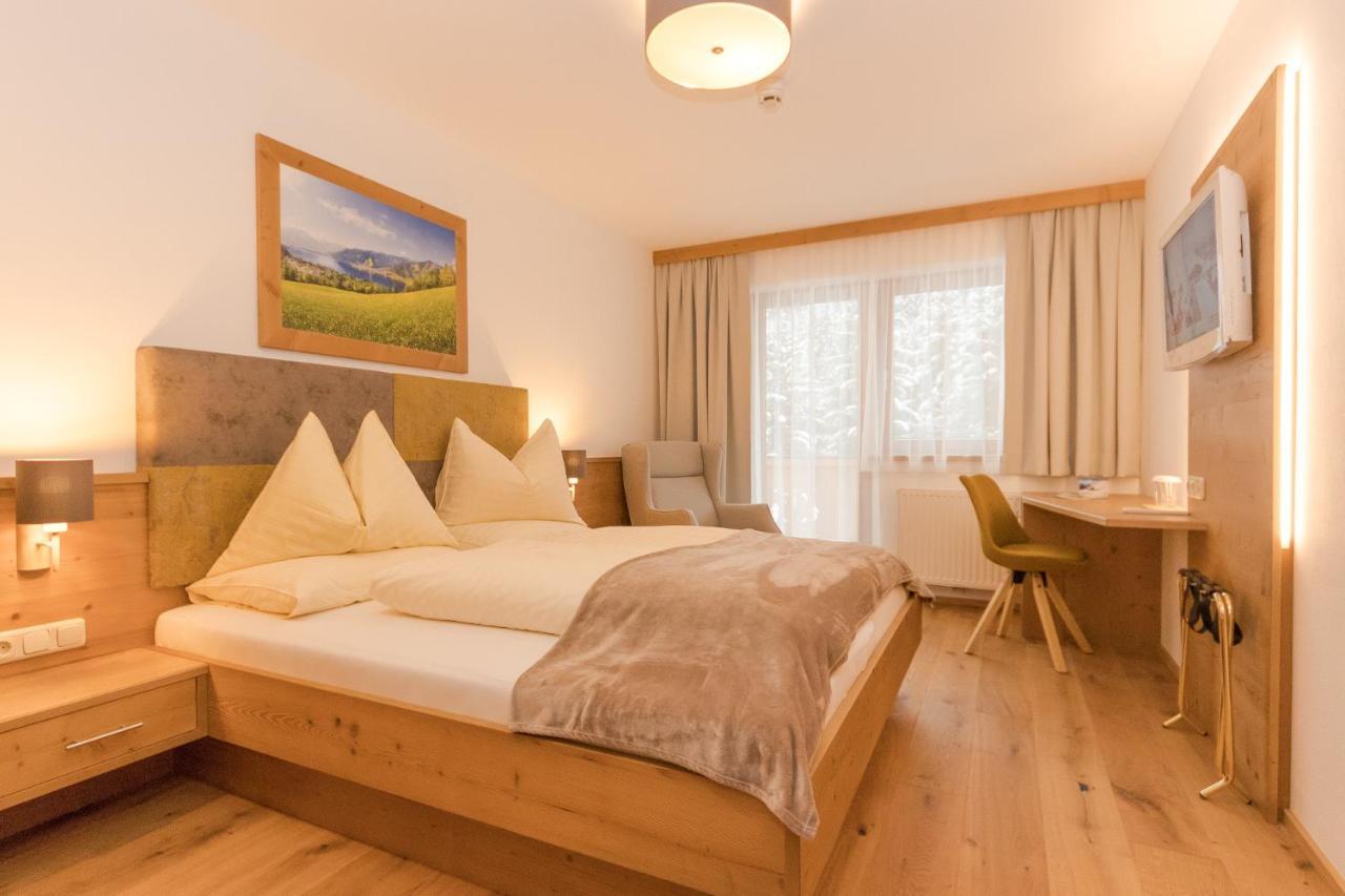 Hotel Oberwirt - Nahe An Saalbach Und Zell Am See, Viehhofen Sommercard Exterior foto